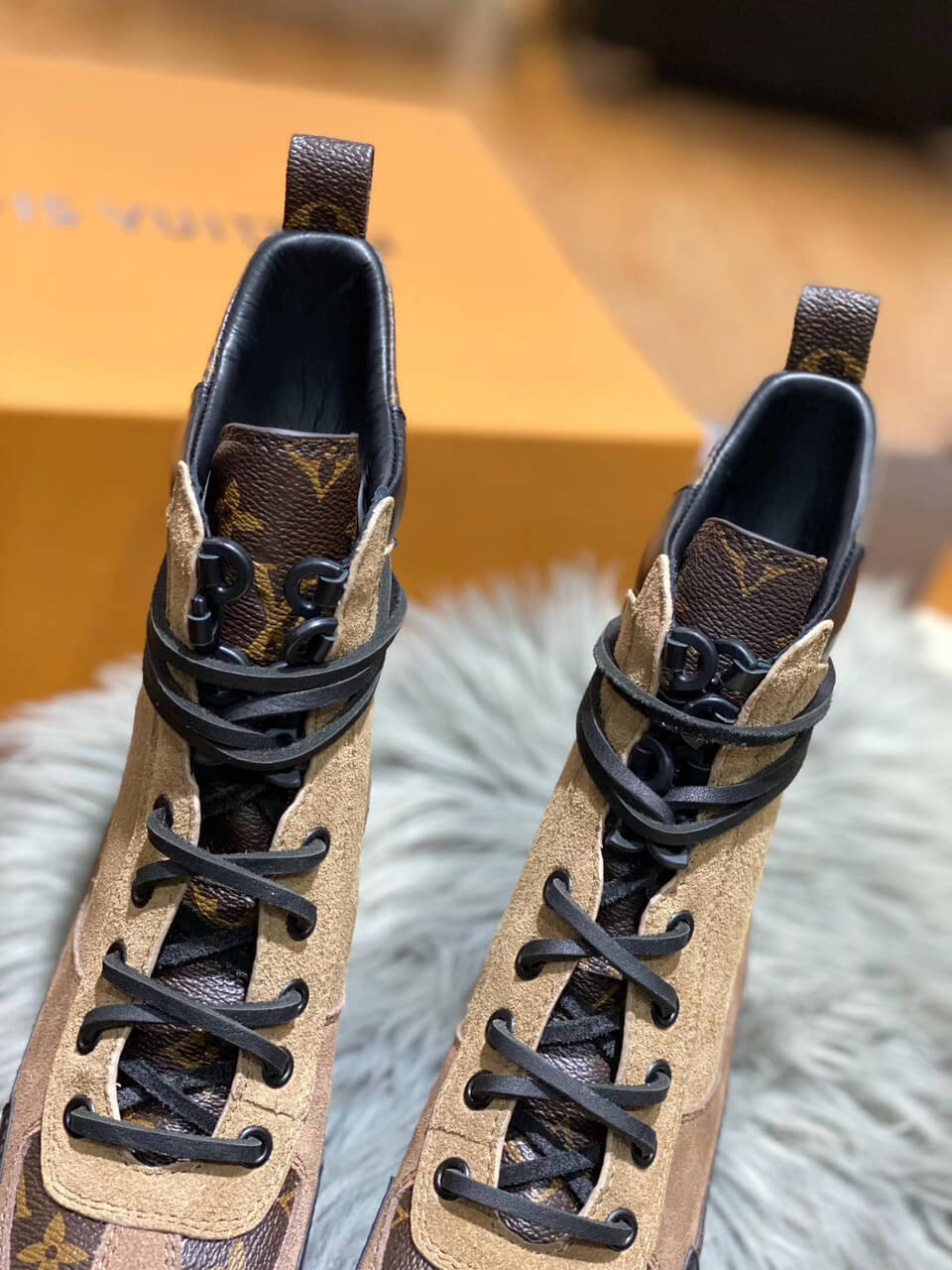 Louis Vuitton Laureate Desert Boot 1A4XXZ