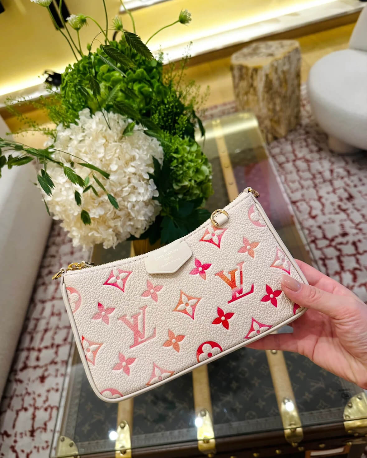 Louis Vuttion Easy Pouch On Strap M83448 Sunrise Aquarelle