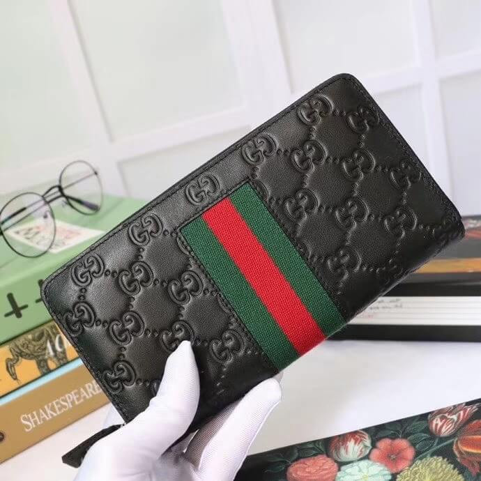 Gucci Signature Web GG Supreme Zip Around Wallet 408831