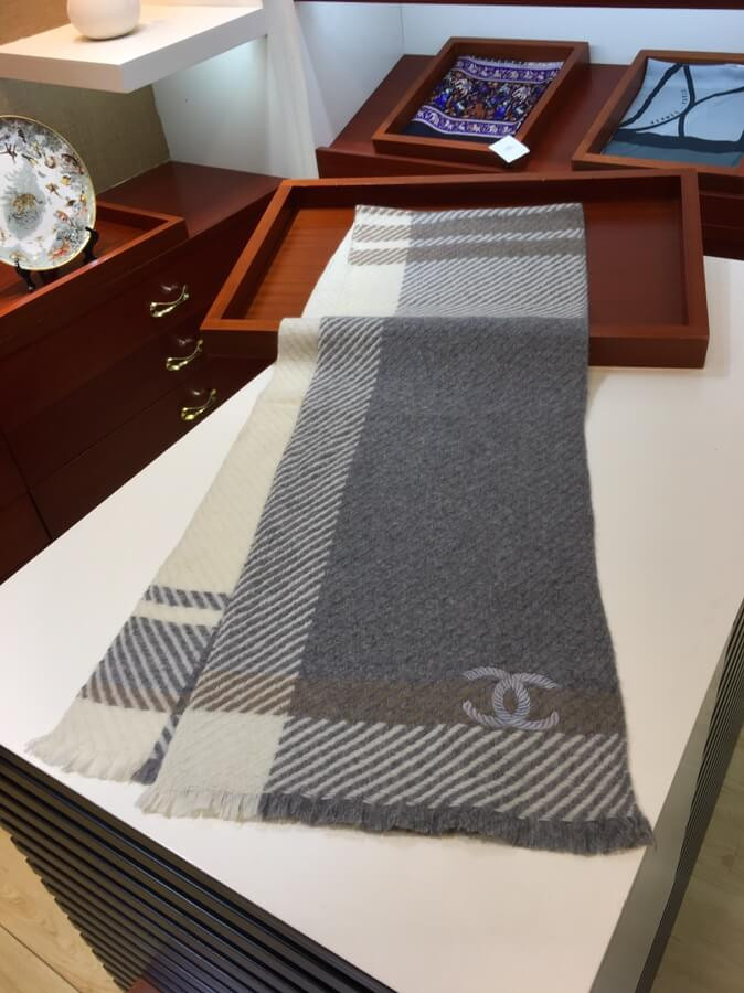 Chanel Cashmere Stole C2676