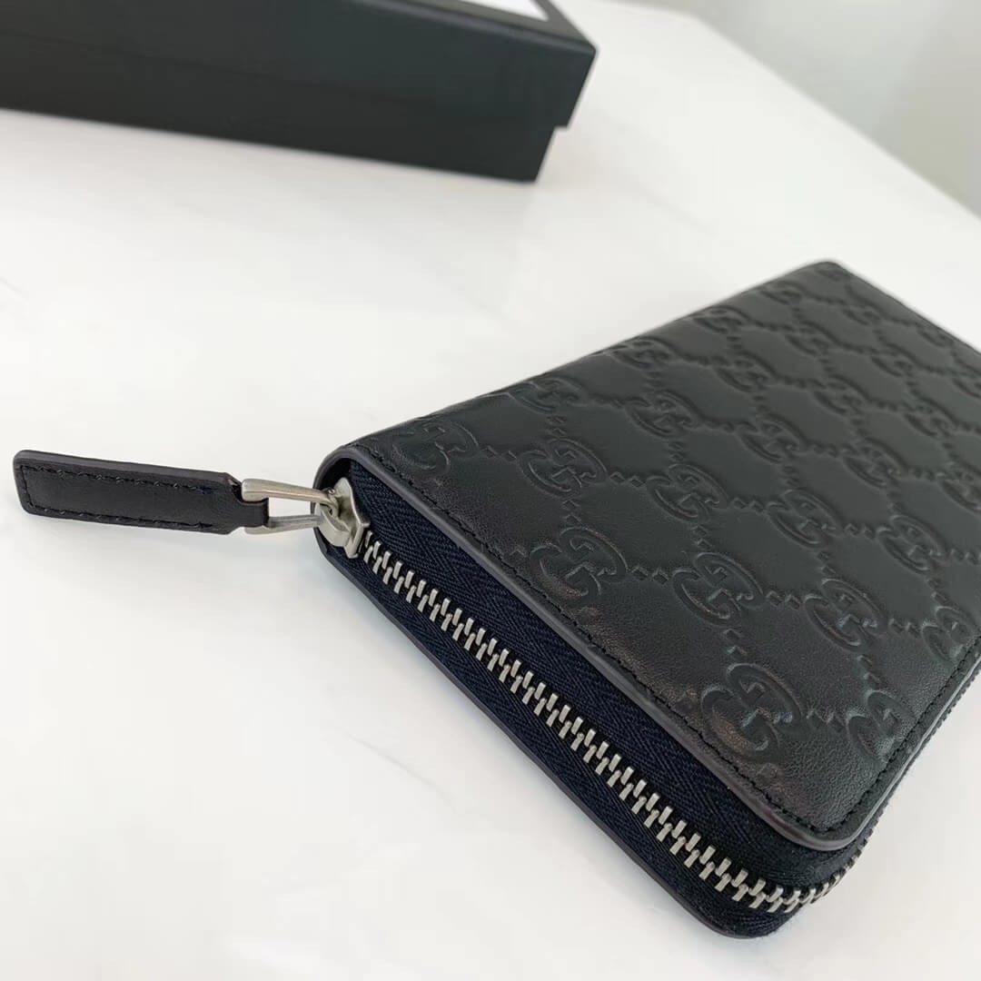 Gucci Signature Zip Around Wallet 307987