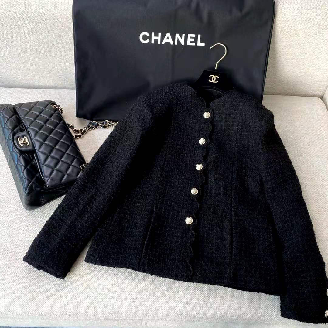 Chanel Wool Tweed Jacket P65347 Black