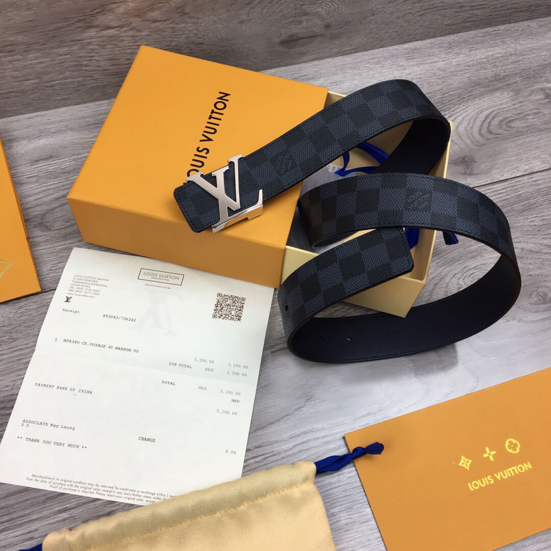 Louis Vuitton Initiales 40mm Belt M9210