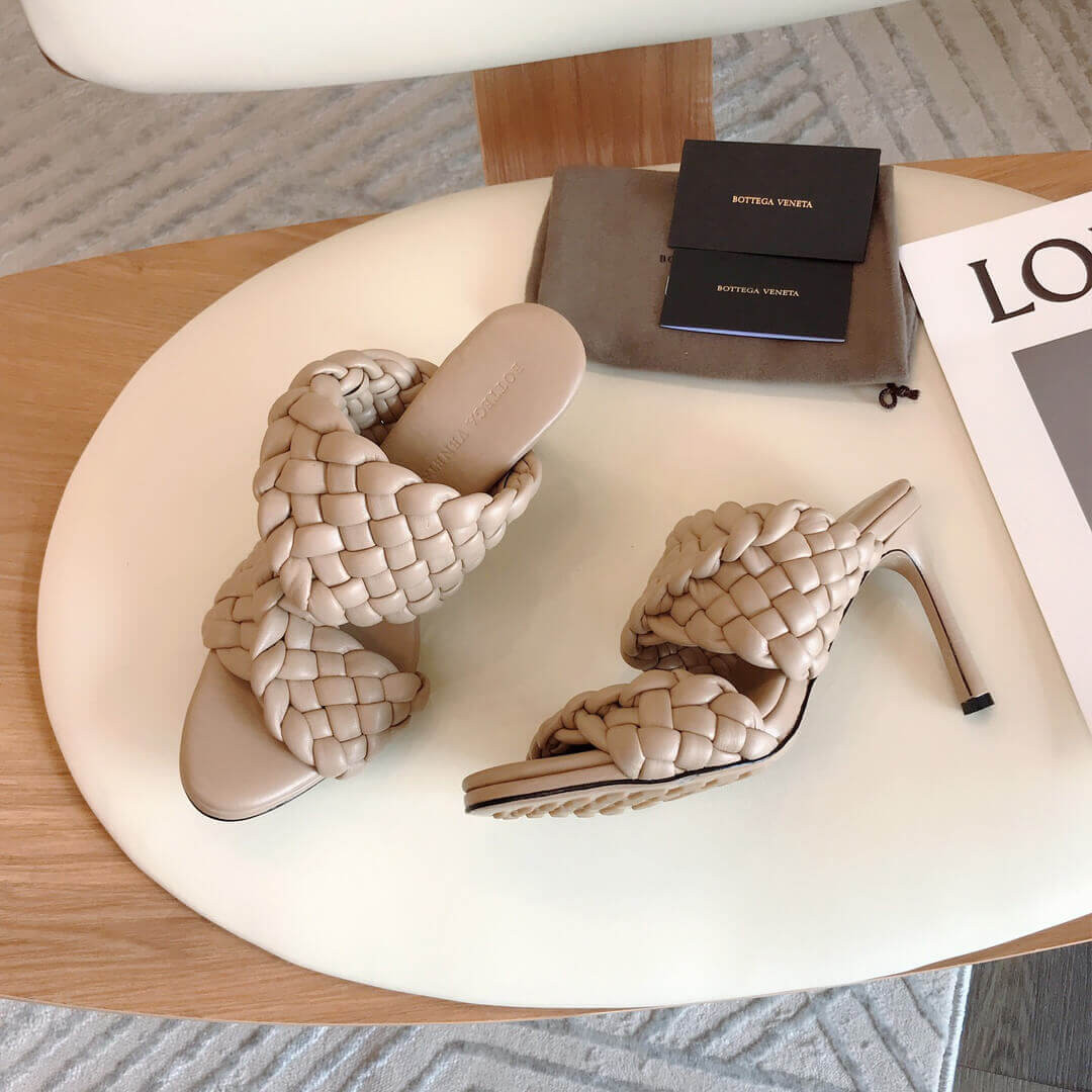 Bottega Veneta BV Curve Sandals 621213 Tapioca