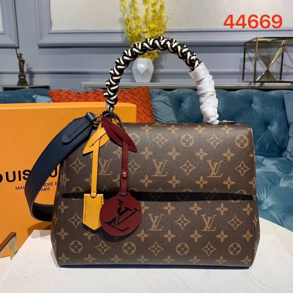 Louis Vuitton Monogram Canvas Cluny MM M44669