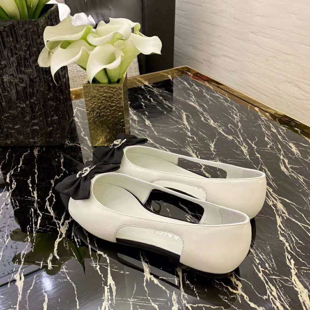 Chanel Ballerinas G36351