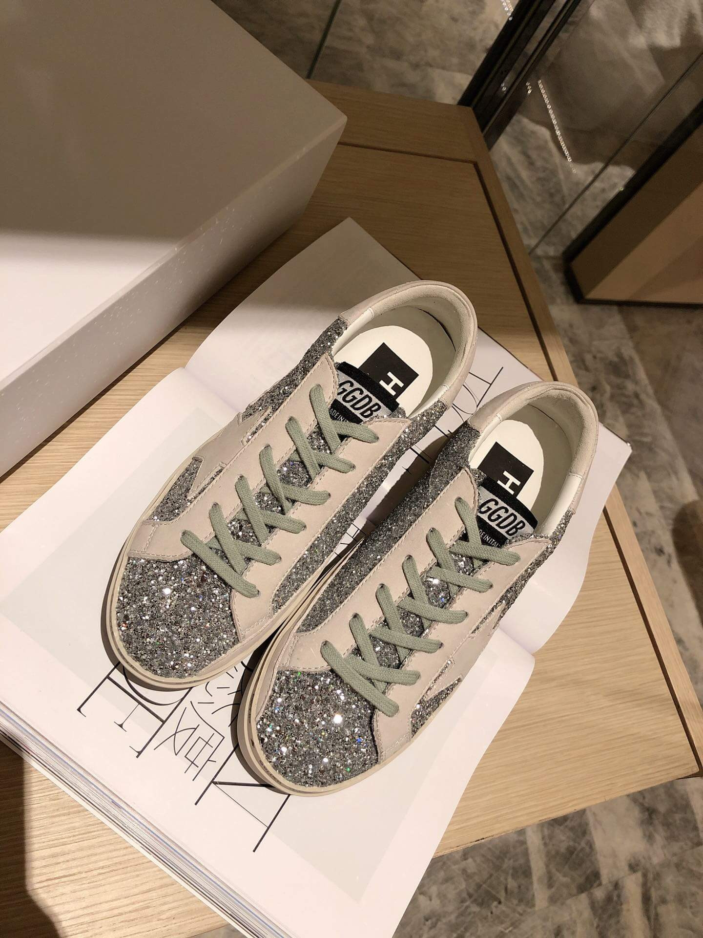 Golden Goose Hi Star Sneakers G36945-4