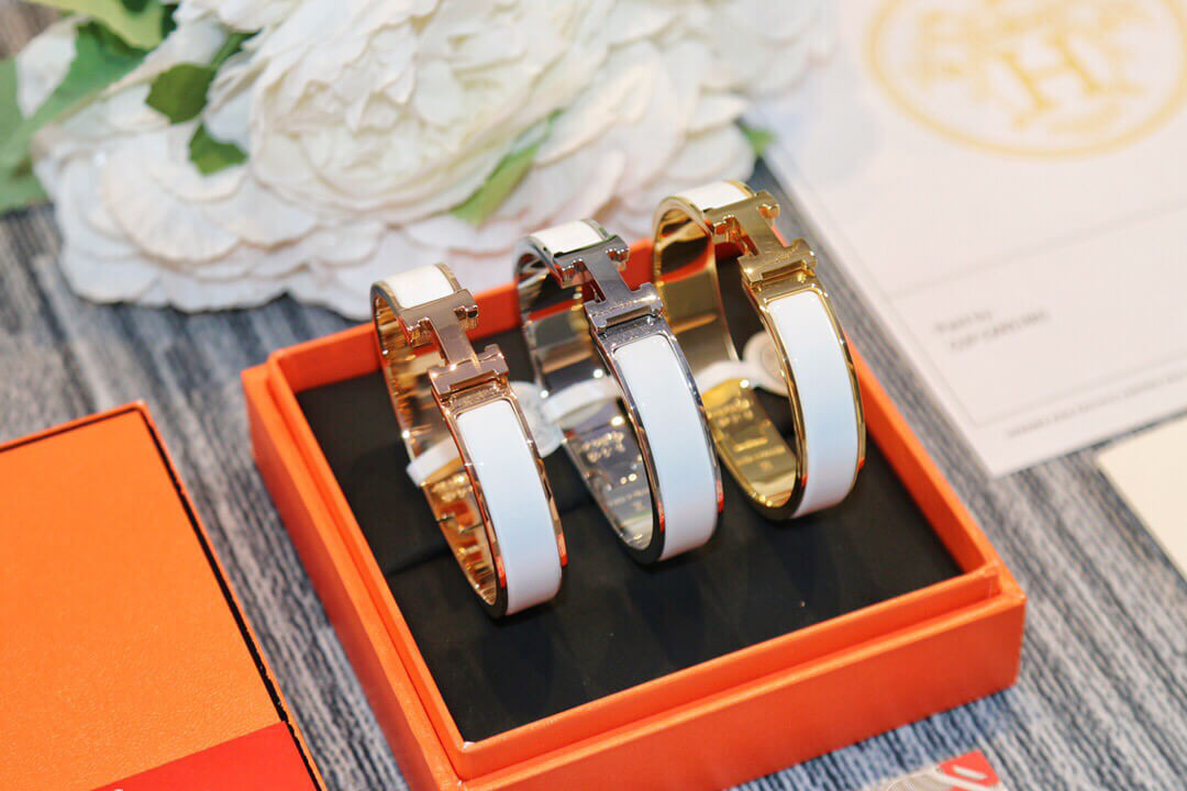 Hermes Narrow Clic H Bracelet In White