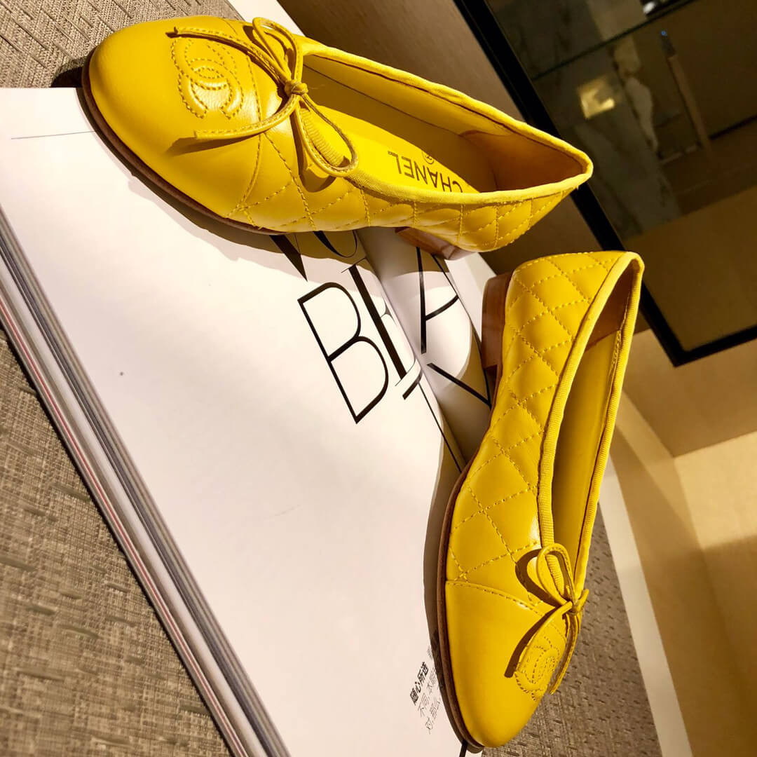 Chanel CC Quilted Leather CC Cap Toe Ballerinas G02819