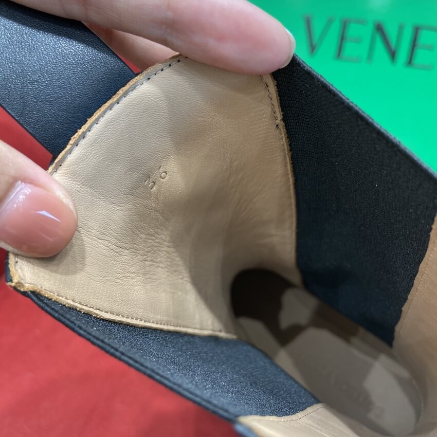 Bottega Veneta Black Lug Boots in Calfskin 592045