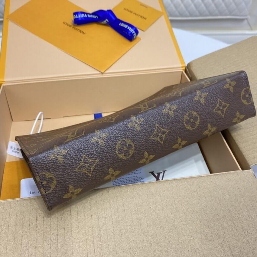 Louis Vuitton Monogram Poche Toilette 26 M47542