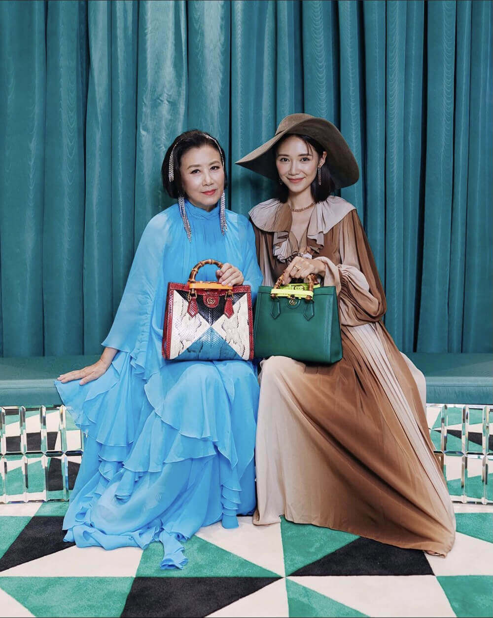 Gucci Diana Small Tote Bag 660195