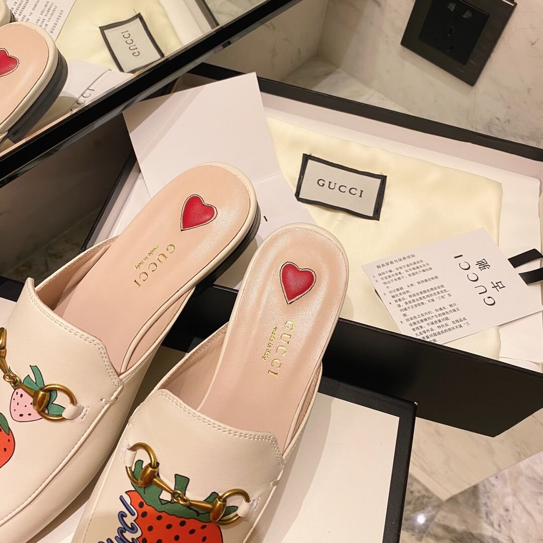 Gucci Princetown Slipper with Gucci Strawberry 580082