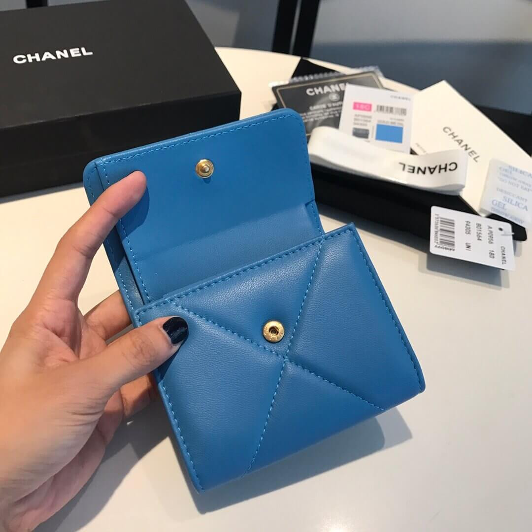 Chanel 19 Trifold Compact Wallet AP0956