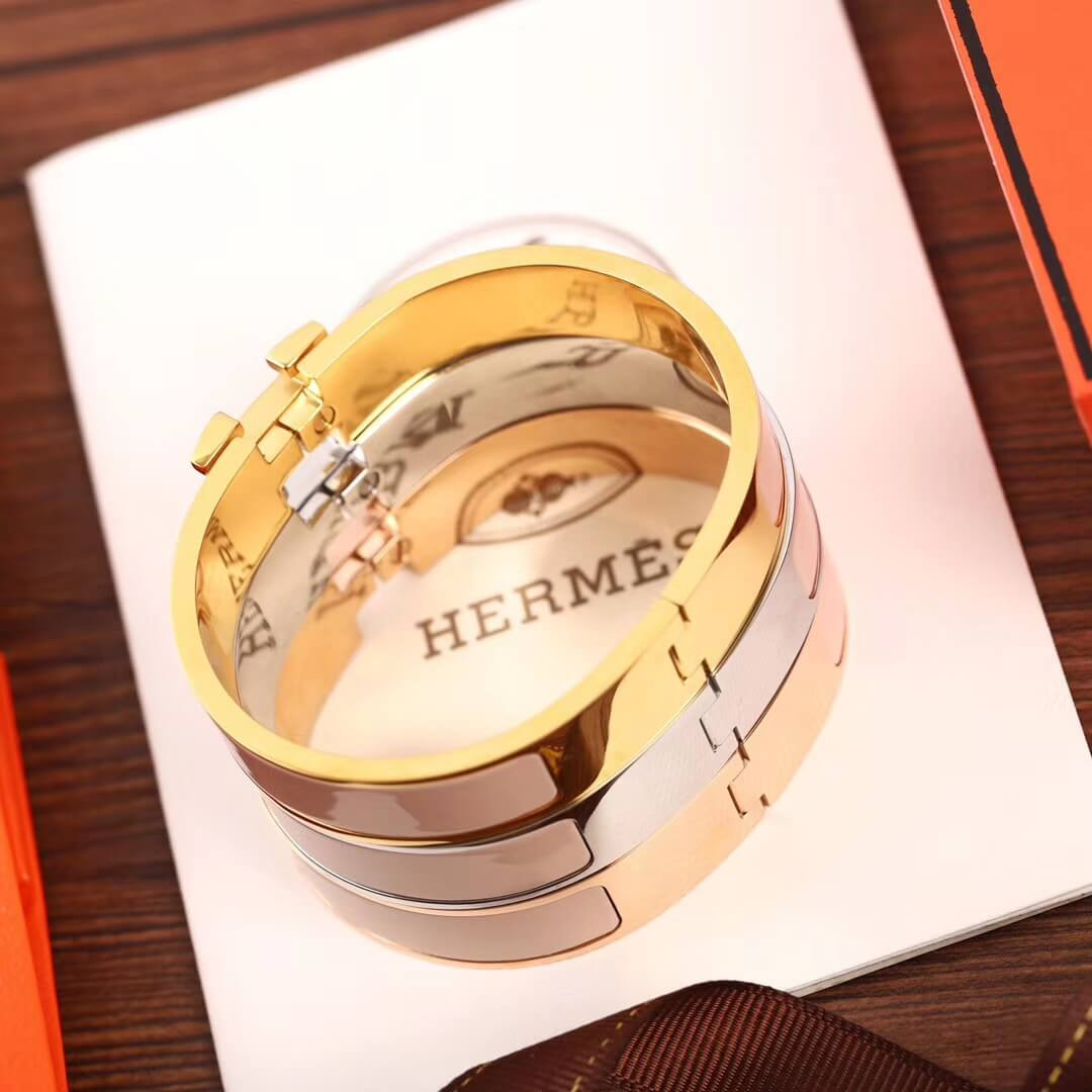 Hermes Narrow Clic H Bracelet Light Pink