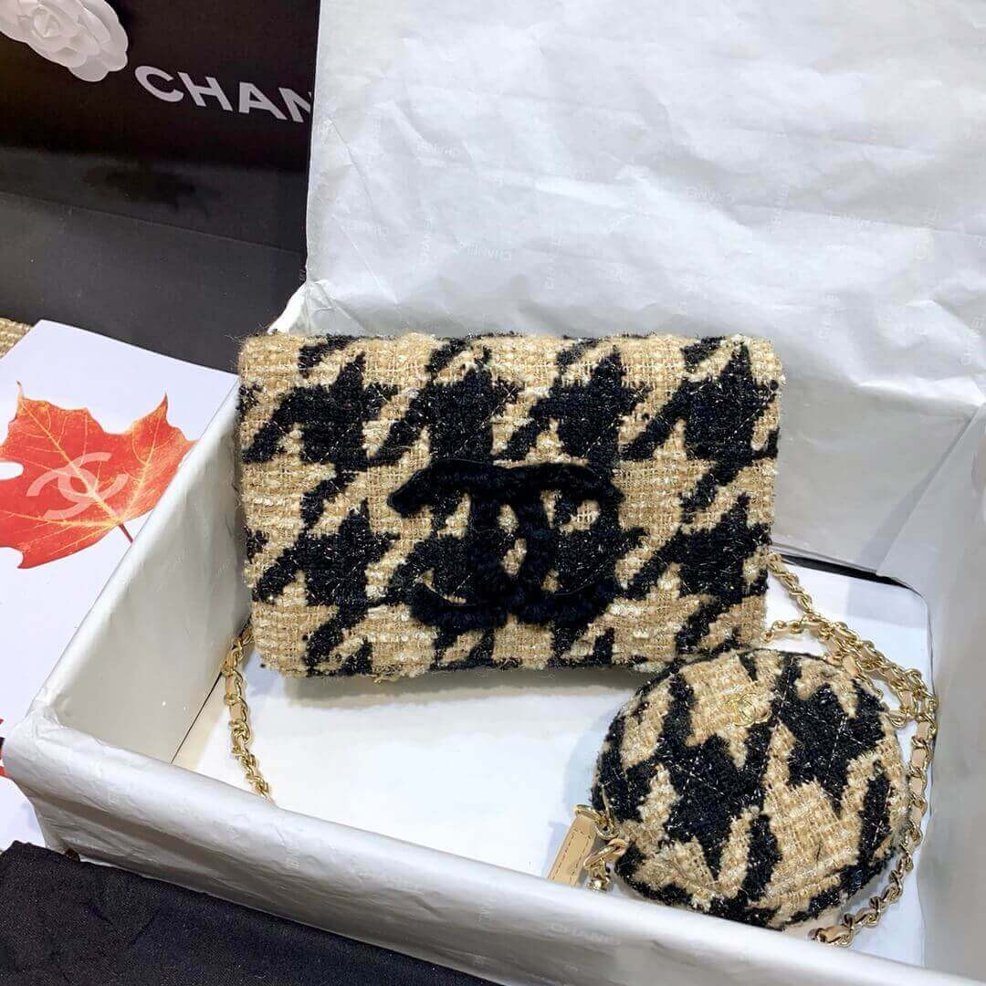 Chanel 19 Tweed Woc With Coin Purse AP0985