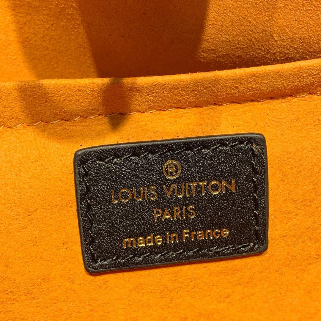 Louis Vuitton On My Side Bag M53823 Black