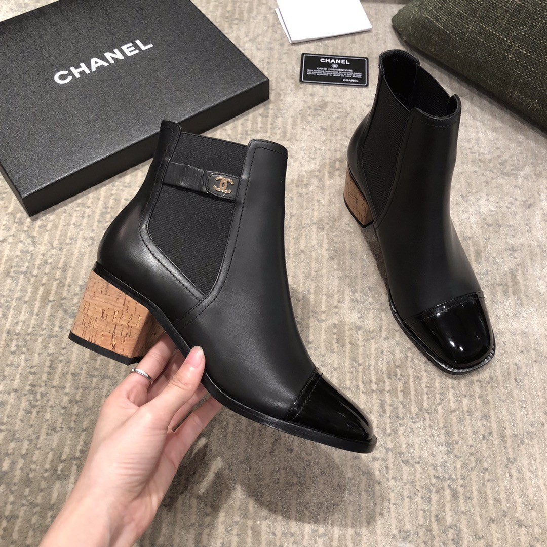 Chanel Ankle Boots G35046