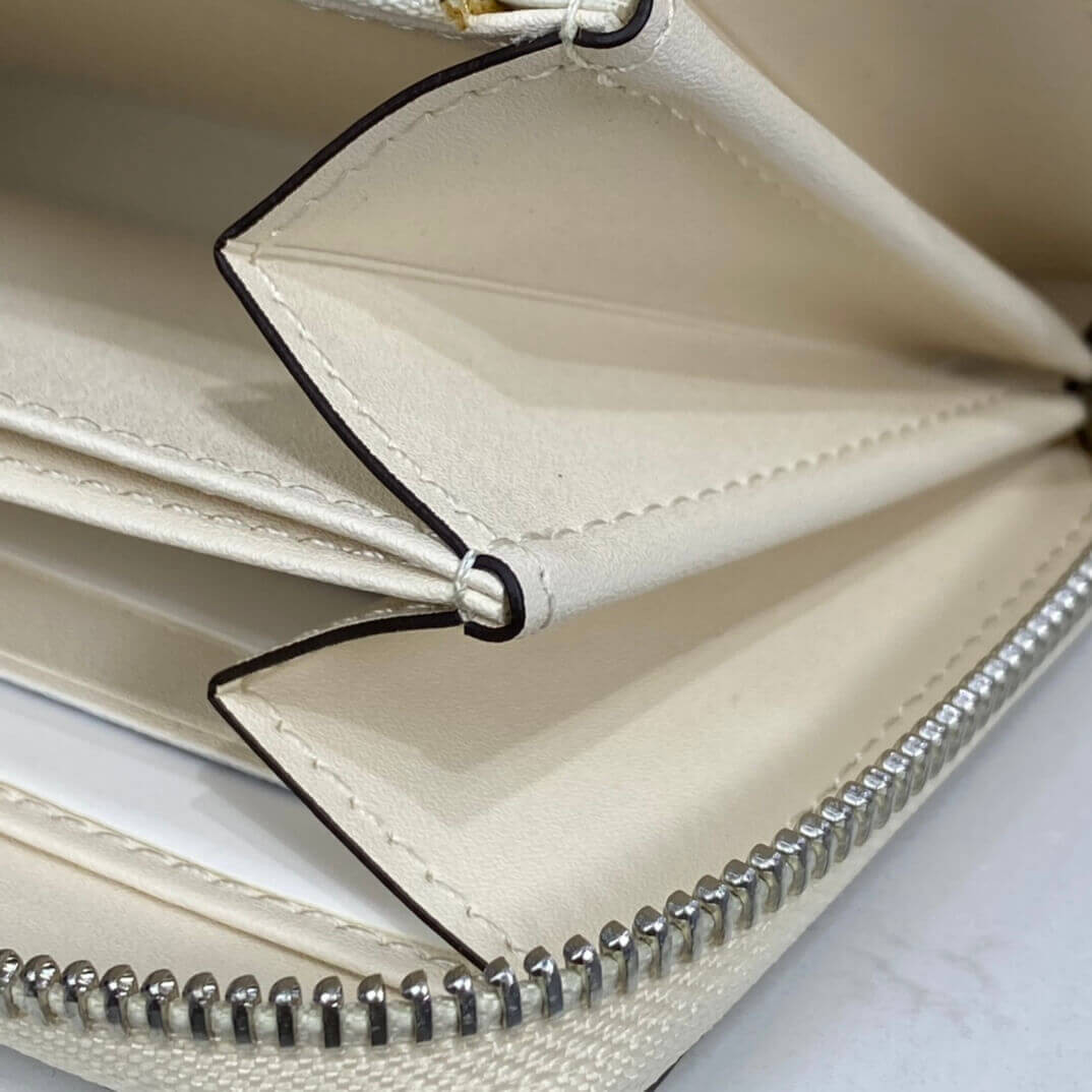 Louis Vuitton Mahina Leather Zippy Wallet M69032 M69215