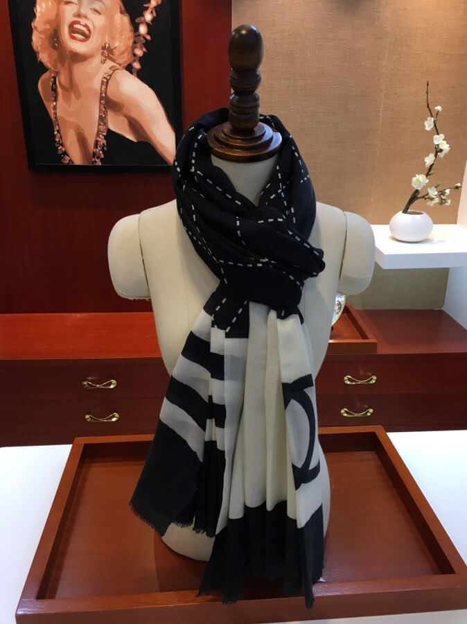 Chanel Cashmere Wool Sequins CC Stole C32040