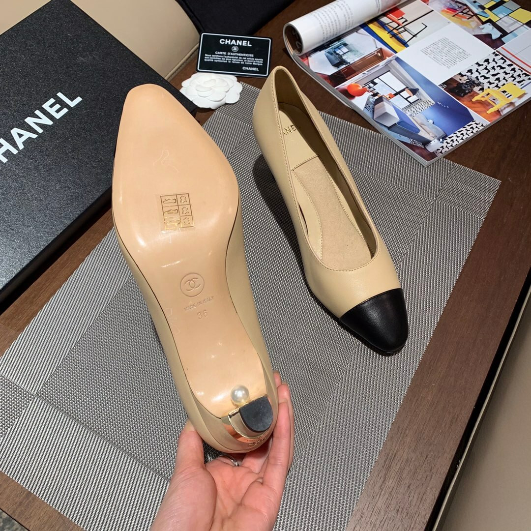 Chanel Klassische Pumps G35802