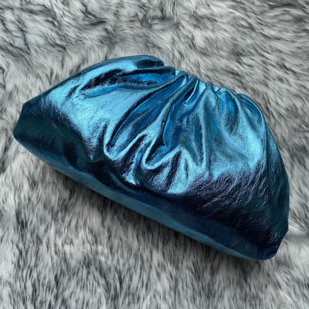 Bottega Veneta The Pouch In Blue Metallic Leather 576227