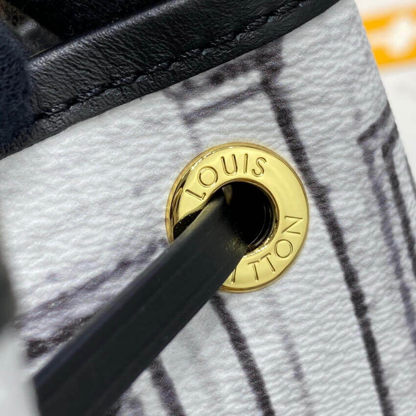 Louis Vuitton Printed Matte Calf Leather Noé MM M59105