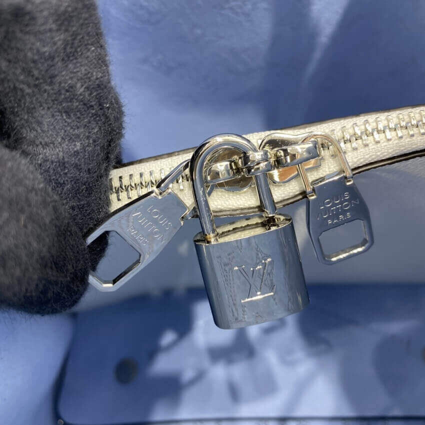 Louis Vuitton Muria Bag Gradient Blue Mahina Leather M57853