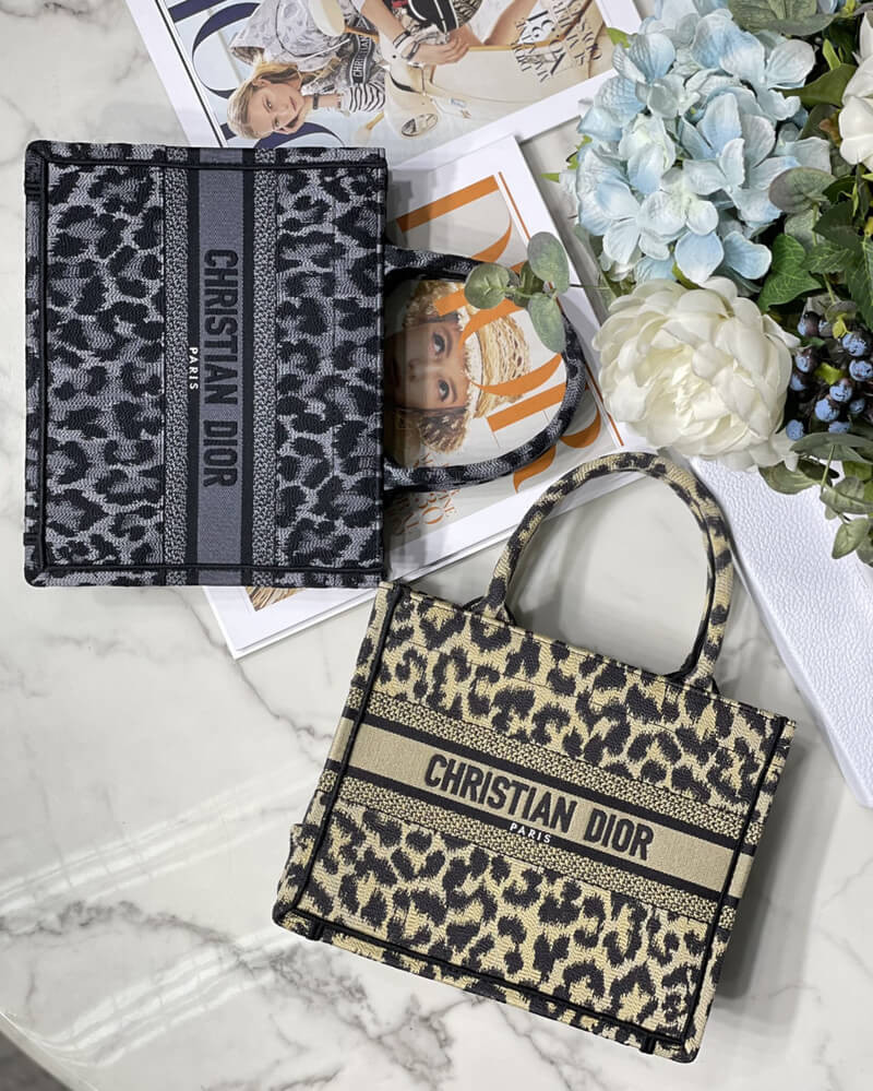 Christian Dior Book Tote Bag 26cm Multicolor Mizza Embroidery