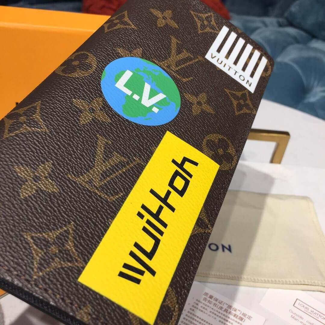Louis Vuitton Brazza Wallet M67822 M67823