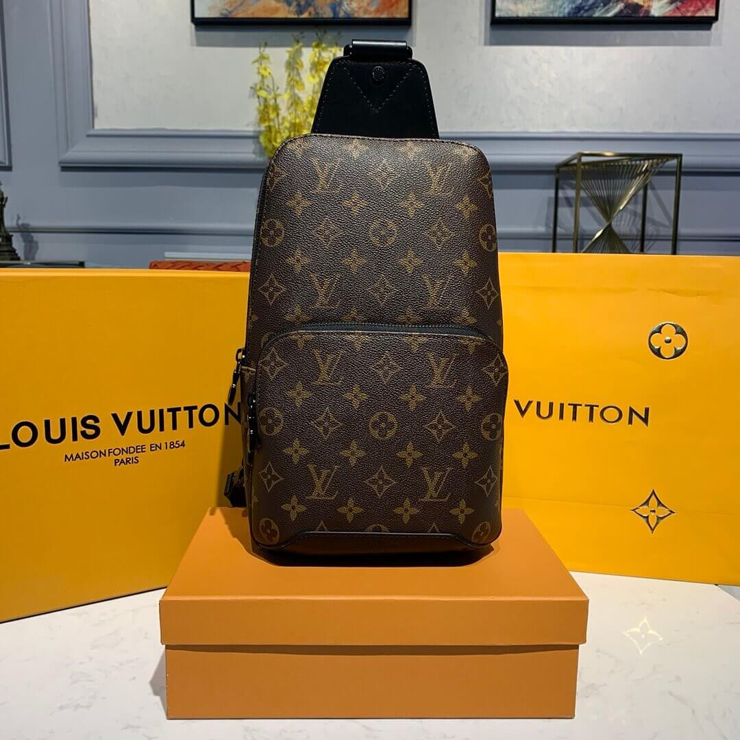 Louis Vuitton Monogram  Avenue Sling Bag M41718
