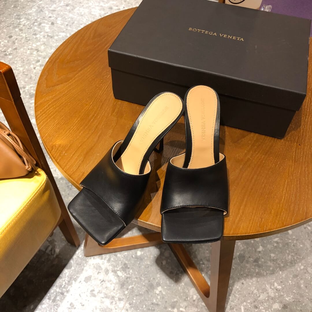 Bottega Veneta Stretch Sandals 610538