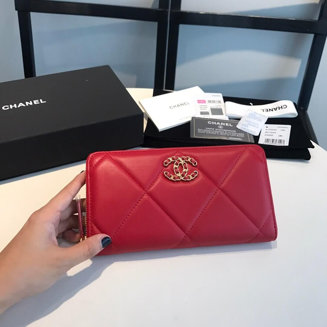 Chanel 19 Long Zipped Wallet AP0946