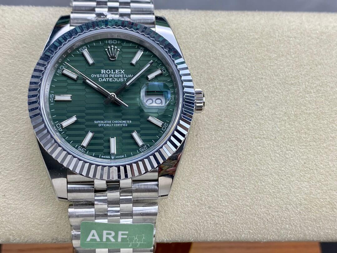 Rolex Datejust 41mm Green Motif Dial Jubilee Stainless Steel Automatic Fluted Bezel