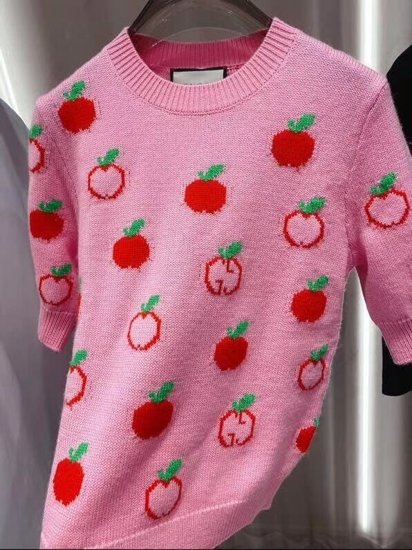 Gucci GG Apple Print Wool Jacquard Top 606117