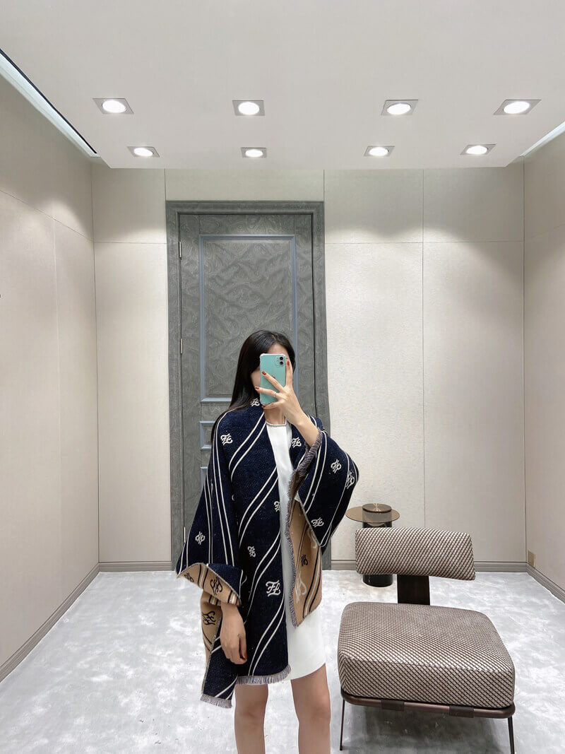 Fendi Wool Scarf In Beige/Blue FXT085