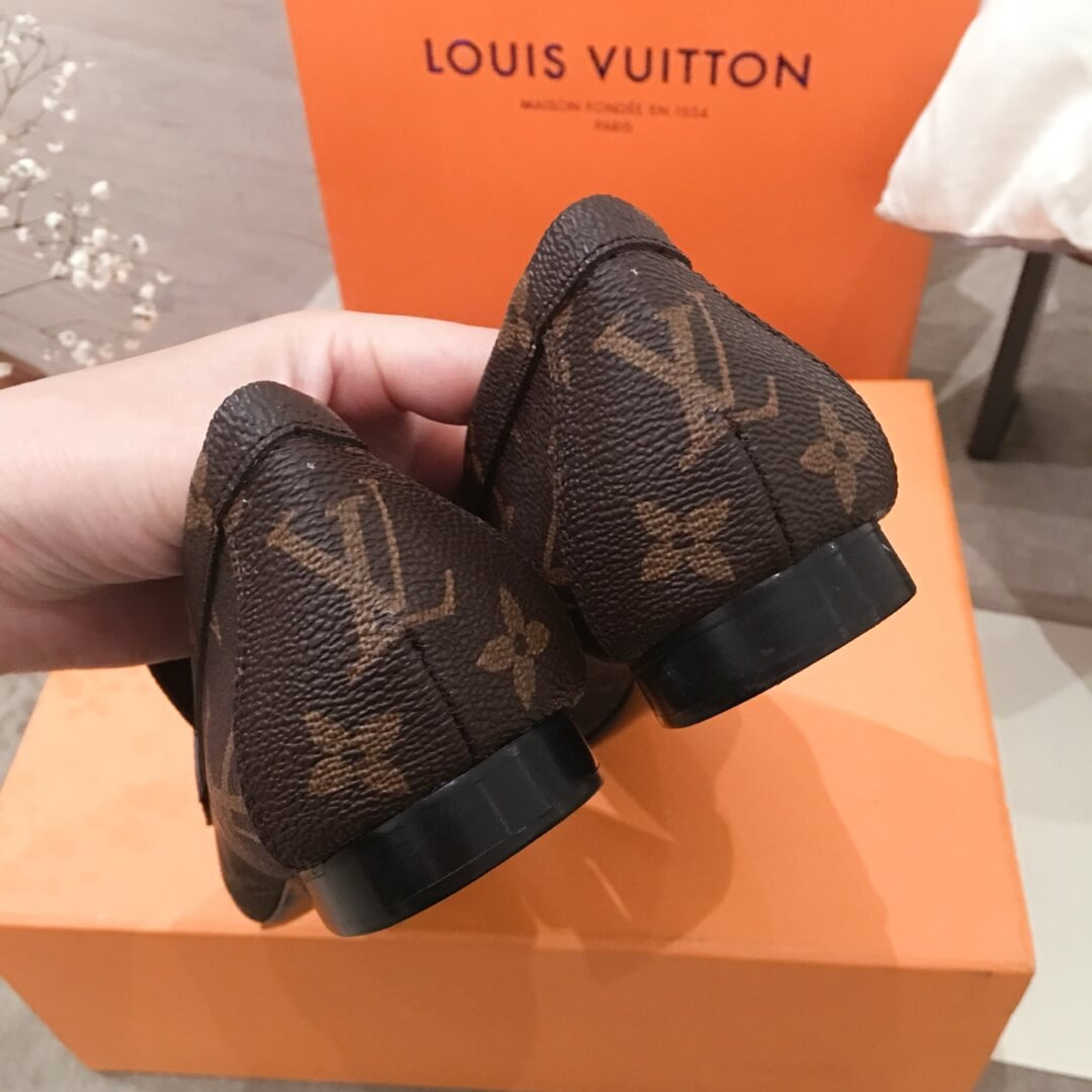 Louis Vuitton Monogram Upper Case Line Loafer 1A4XD2