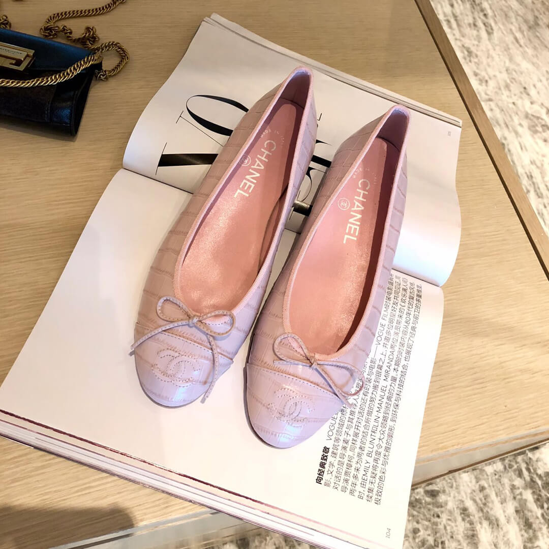 Chanel Crocodile Patent CC Cap Toe Flats Ballerinas G02819