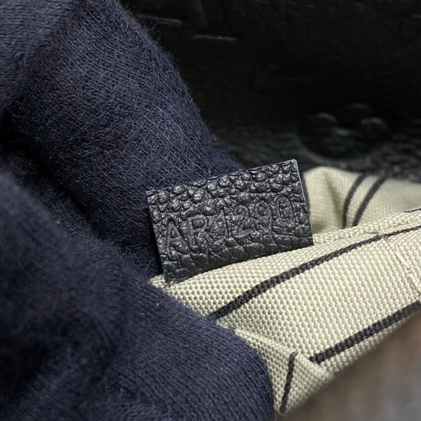 Louis Vuitton Monogram Empreinte Artsy MM M41066