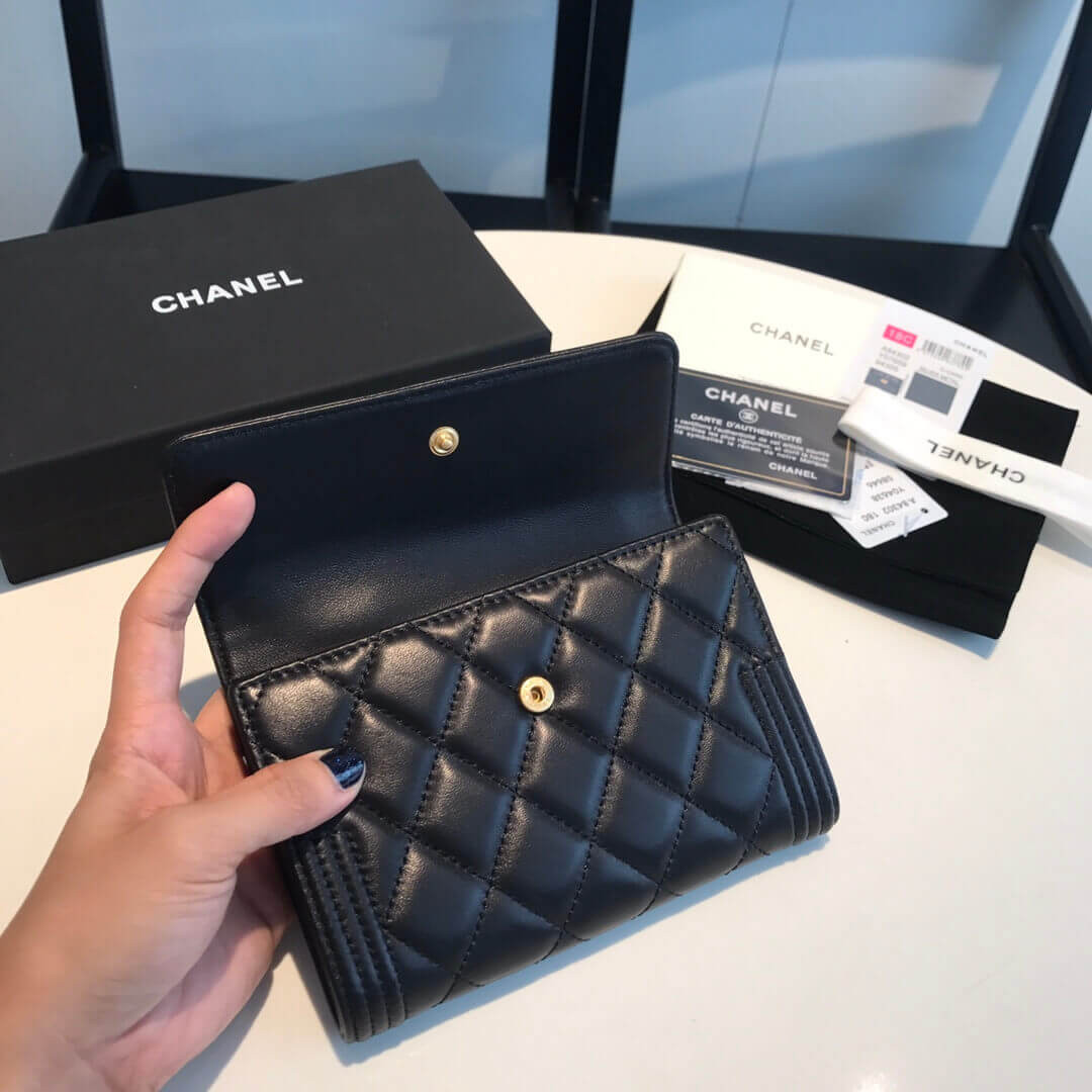 Chanel Lambskin Boy Flap Wallet A84302