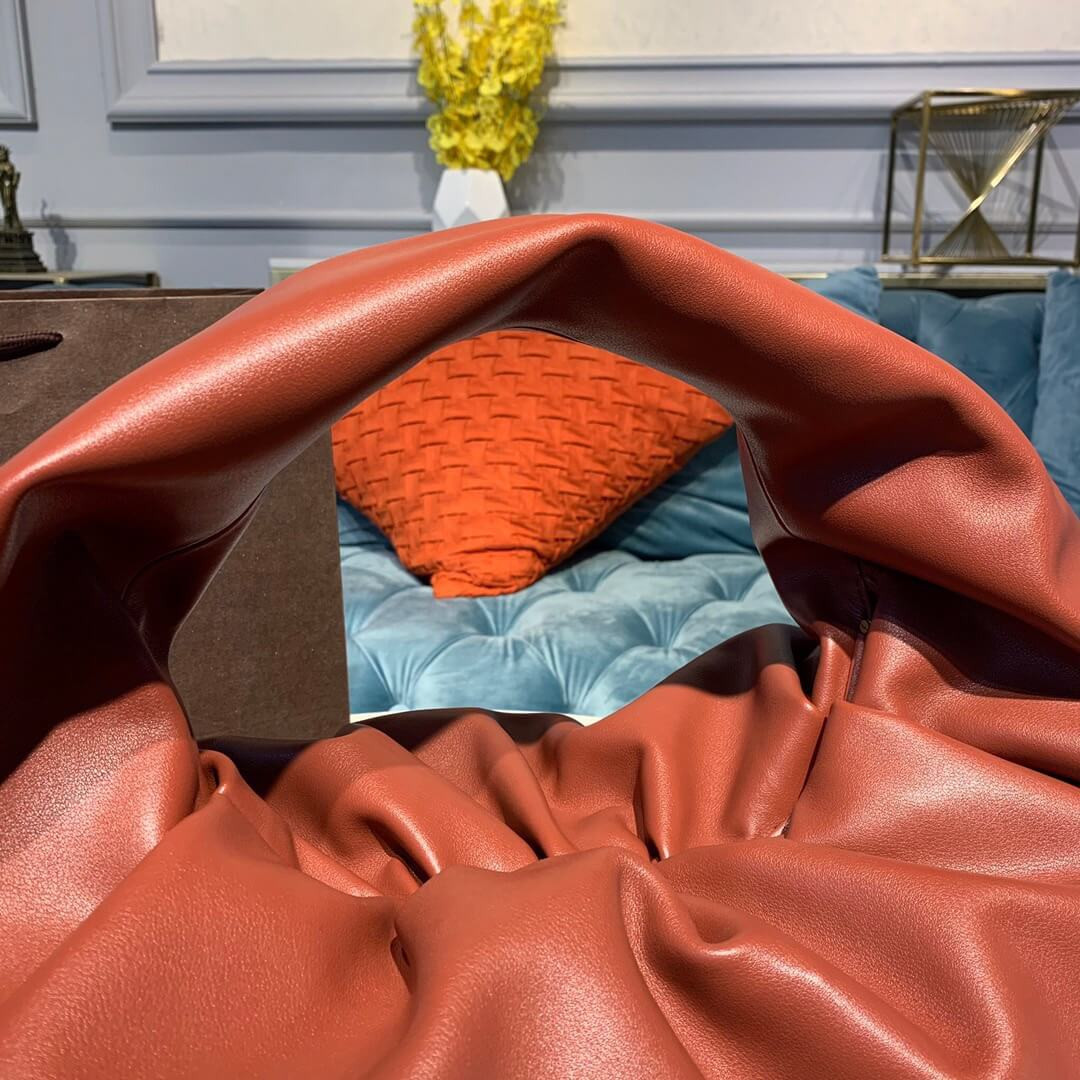 Bottega Veneta The Shoulder Pouch Large Leather Bag 607984