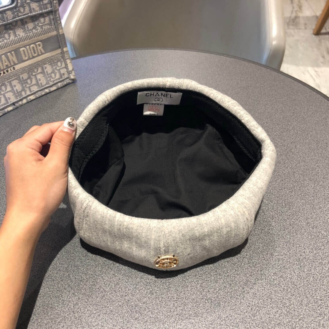 Chanel Wool Beret D015