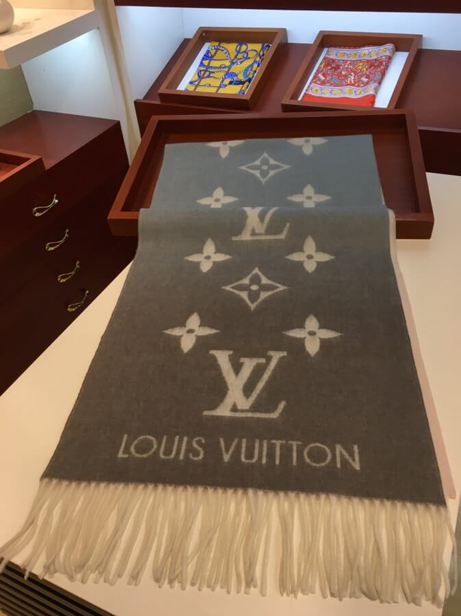 Louis Vuitton Heavy Monogram Cashmere Heavy Scarf M70869