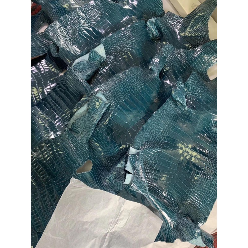 Hermes makes exclusive leather glossy American alligator:bosphorus green