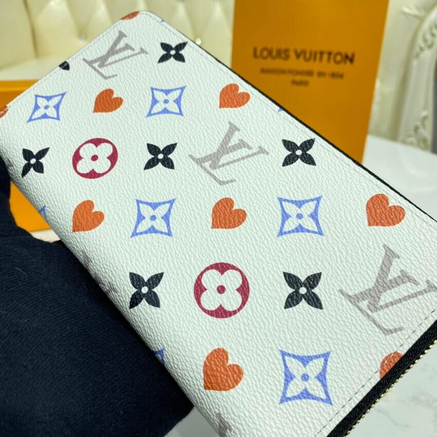 Louis Vuitton Game On Zippy Wallet M57491