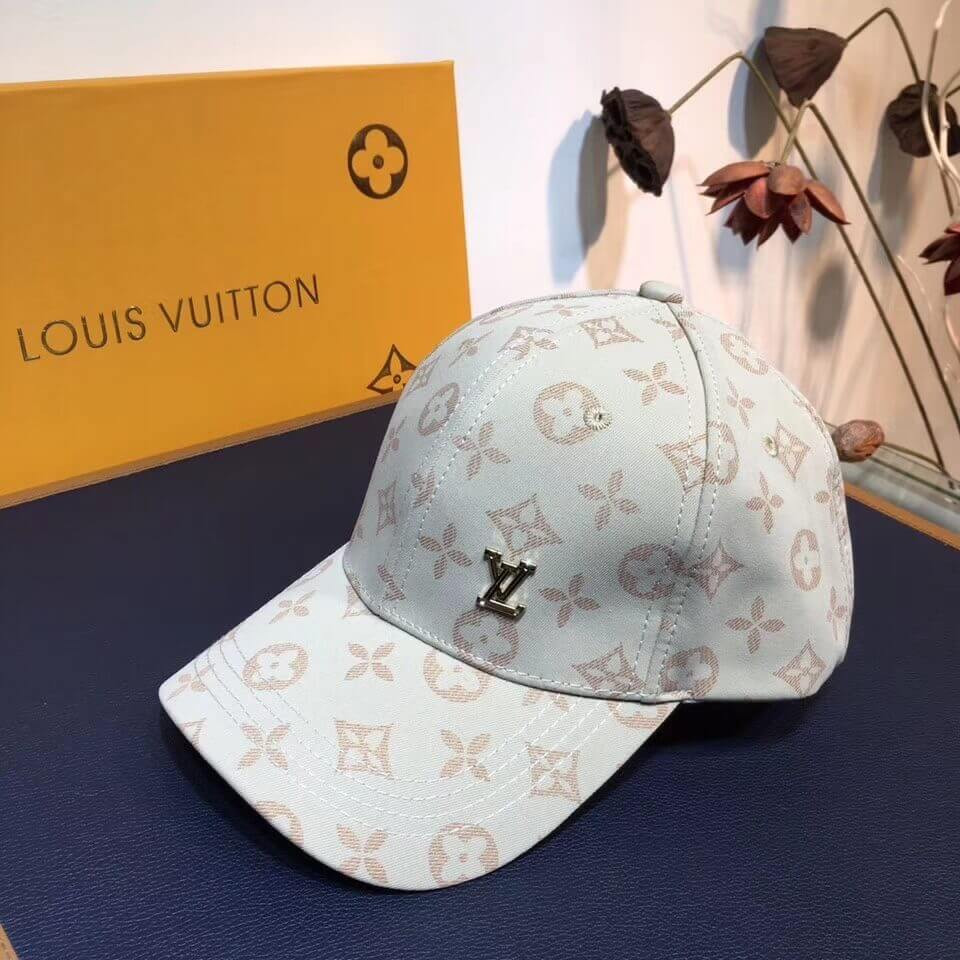 Louis Vuitton LV Logo Embroidery Cap 68985