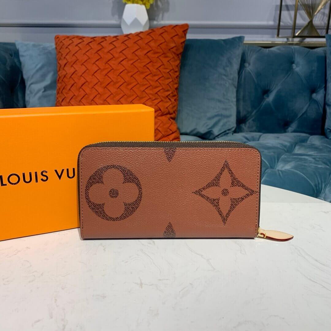 Louis Vuitton Monogram Giant Canvas Zippy Wallet M67687