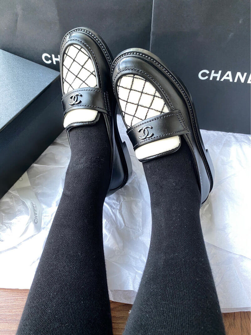 Chanel Black Leather and White Velvet Loafers