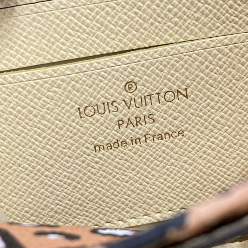 Louis Vuitton Zippy Coin Purse M80677