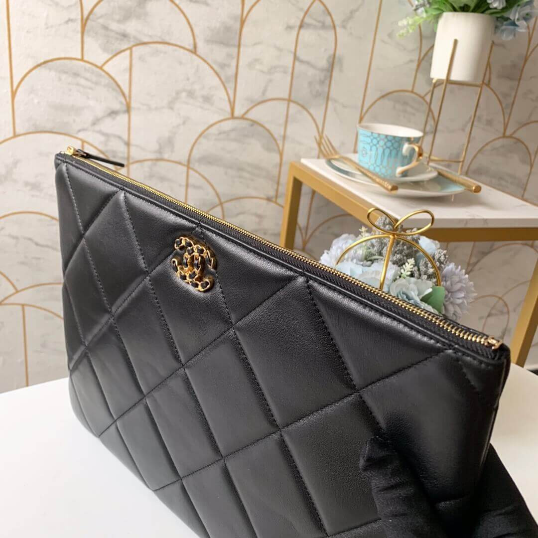 Chanel Larger Zip Pouch 31531-1